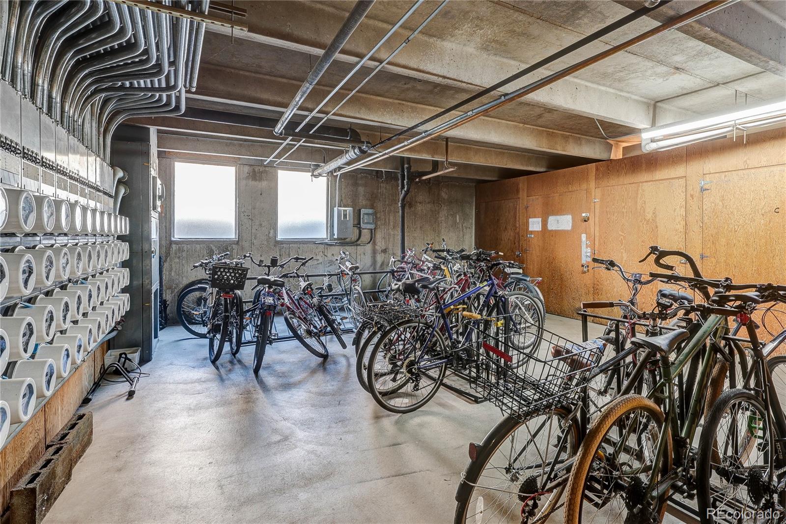 551 N Pearl Street Unit: 201