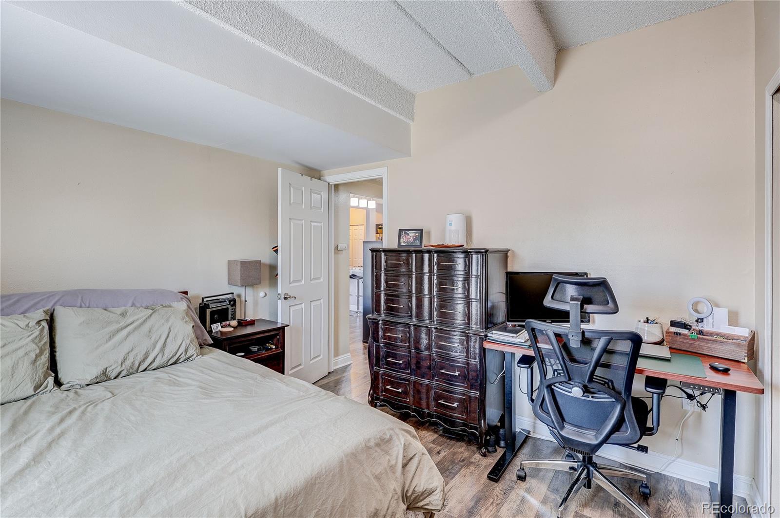 551 N Pearl Street Unit: 201