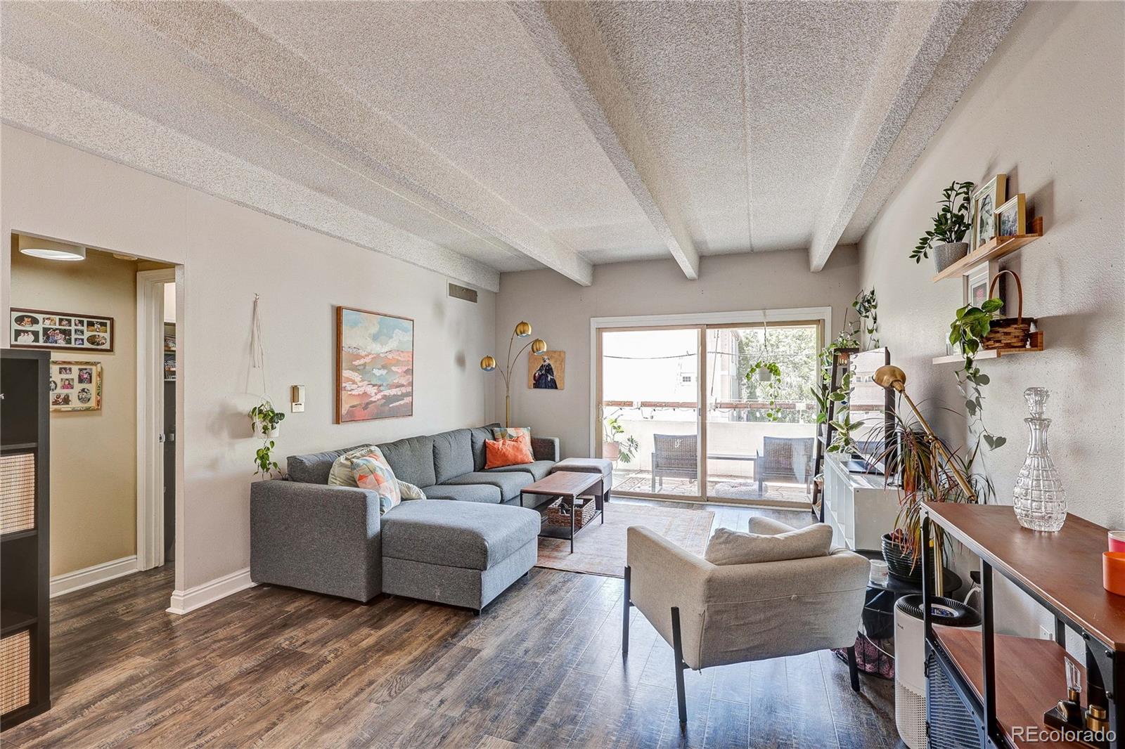 551 N Pearl Street Unit: 201