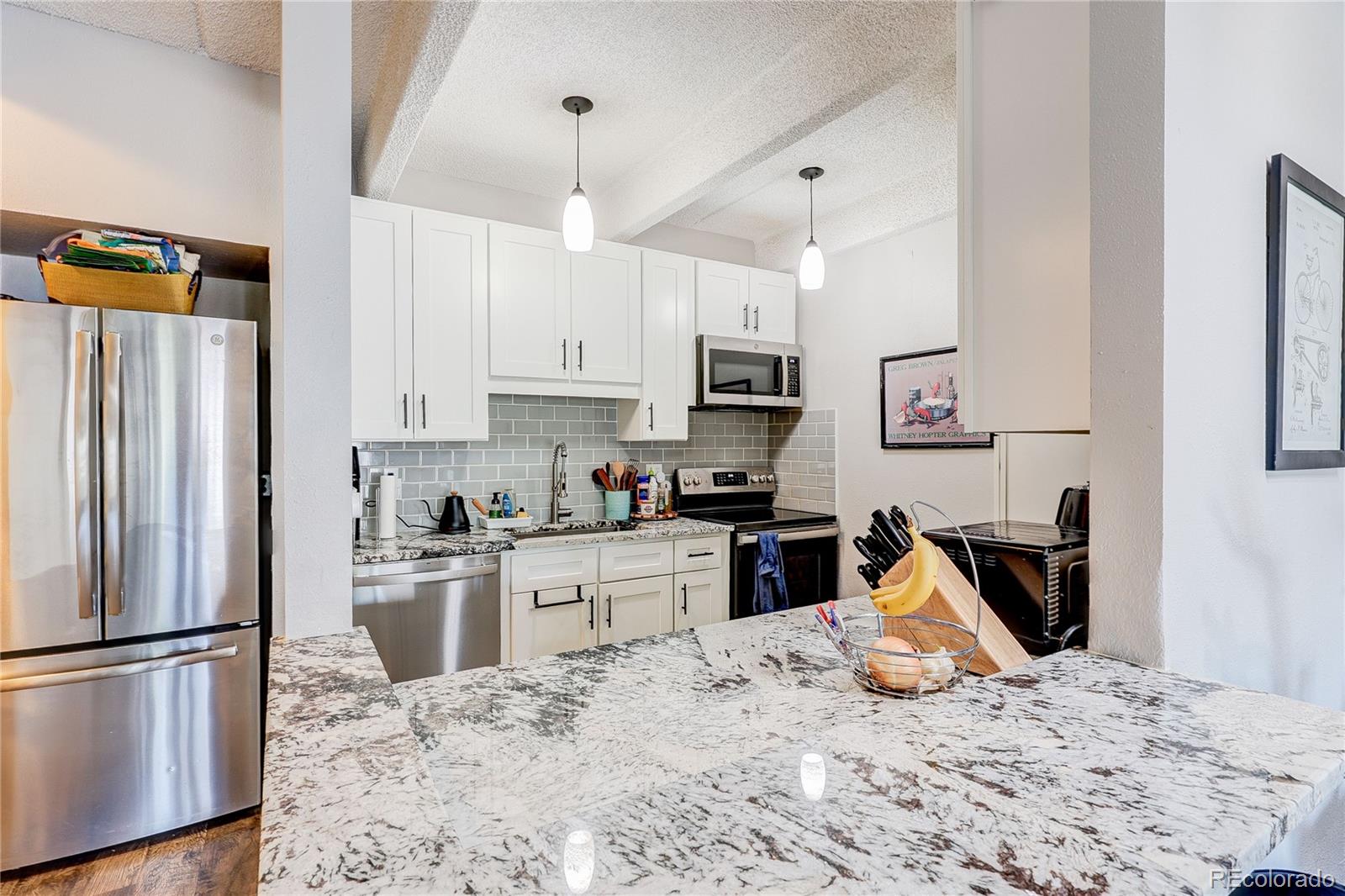 551 N Pearl Street Unit: 201