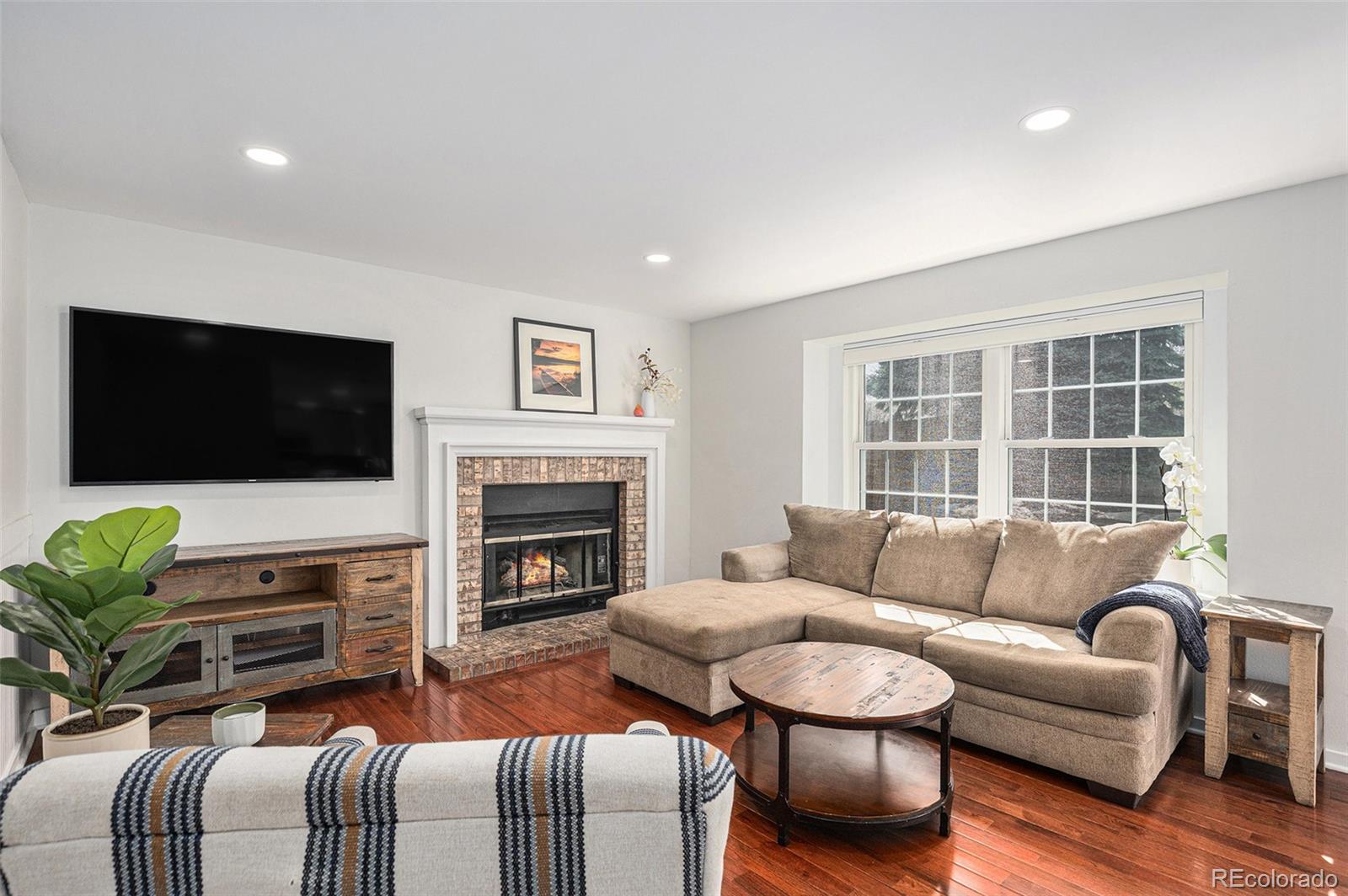 5821 S Quatar Circle