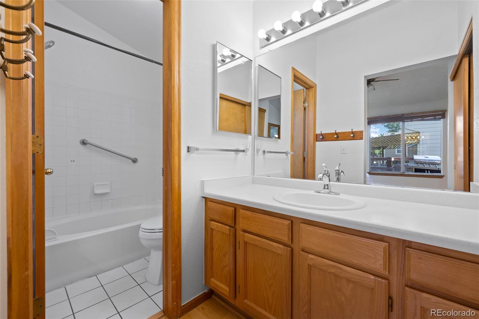 8761 Cloverleaf Circle