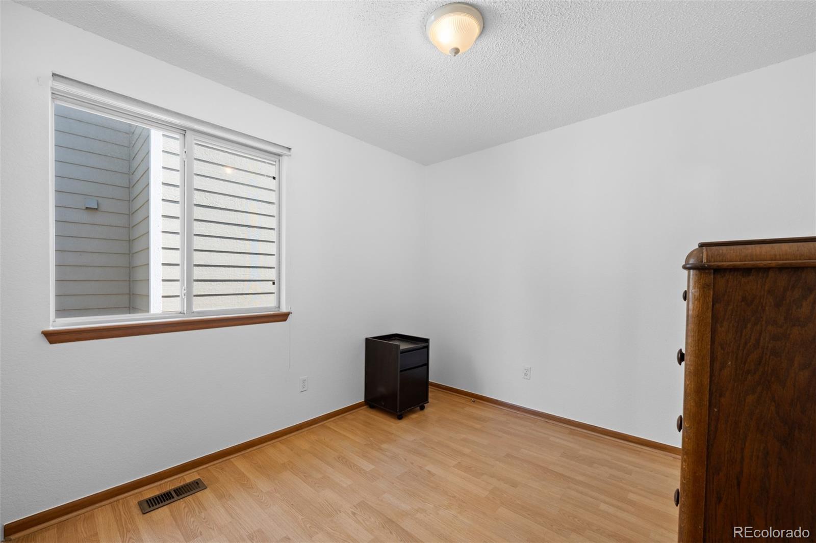 8761 Cloverleaf Circle