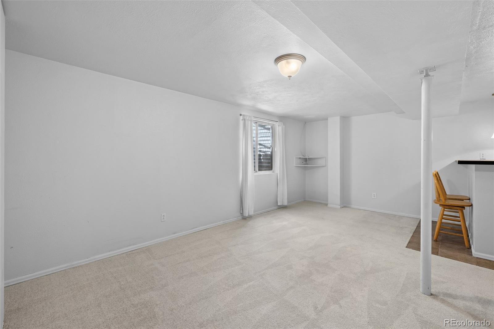 8761 Cloverleaf Circle