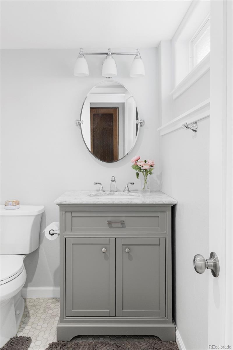 2225 S Marion Street