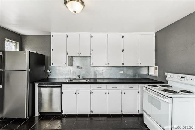 2300 W 39th Avenue