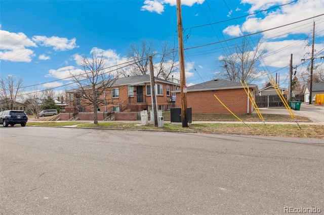 2300 W 39th Avenue