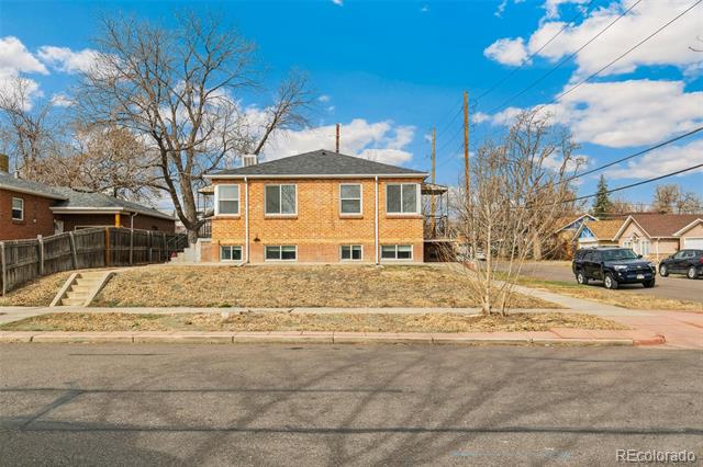 2300 W 39th Avenue