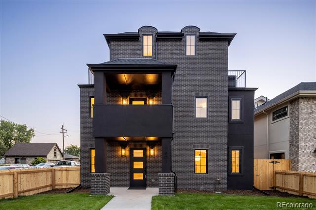 1601 Yates St