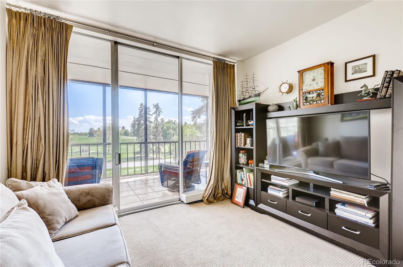 1201 N Williams Street Unit: 3B