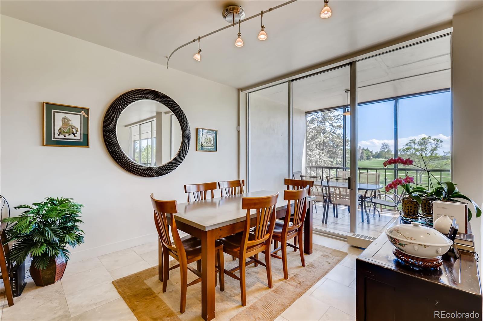 1201 N Williams Street Unit: 3B