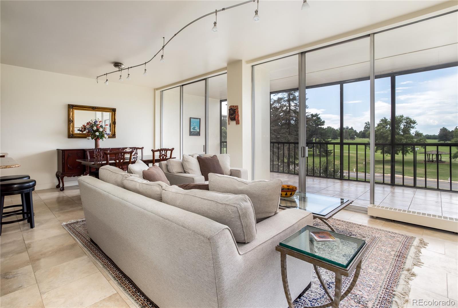 1201 N Williams Street Unit: 3B