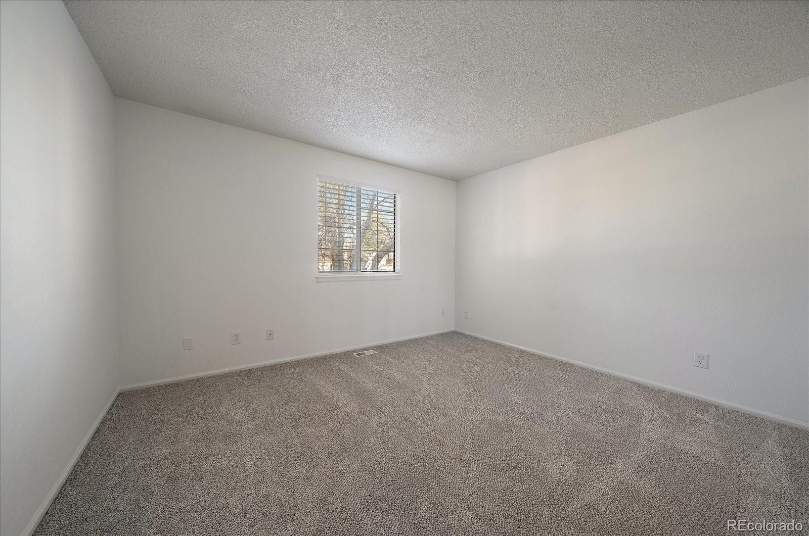 8438 Everett Way Unit: B