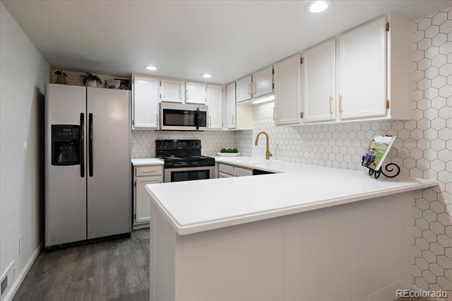 8438 Everett Way Unit: B