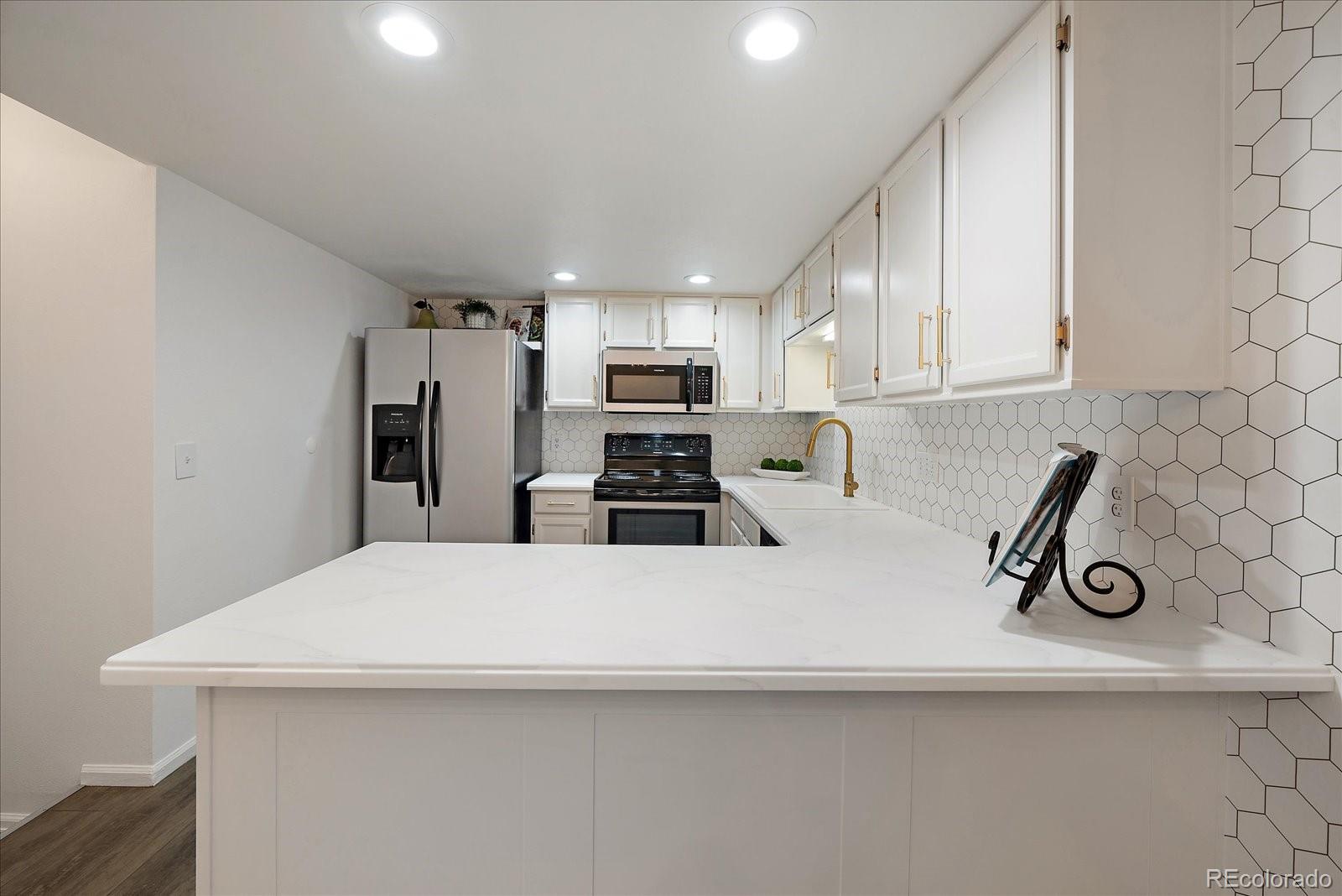 8438 Everett Way Unit: B