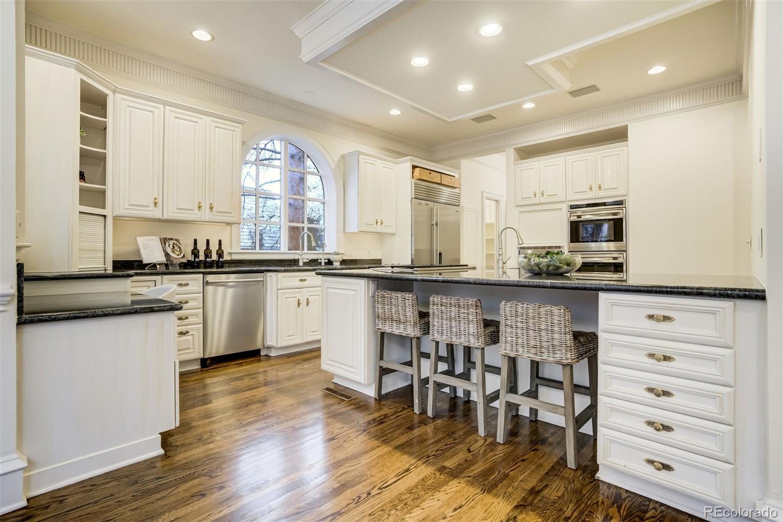 2250 Cherry Hills Farm Drive