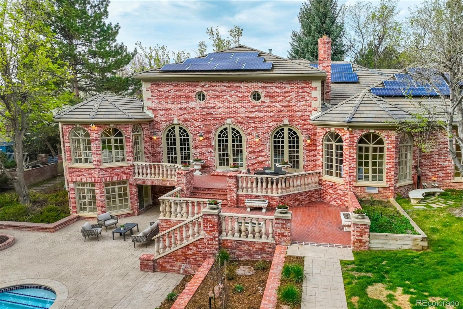 2250 Cherry Hills Farm Drive