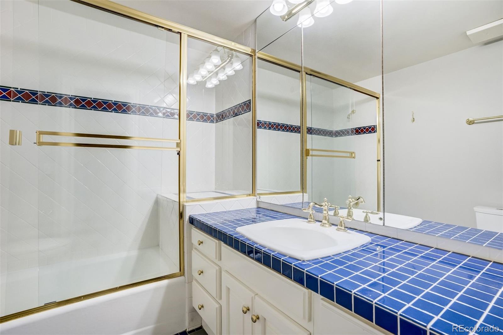 2250 Cherry Hills Farm Drive