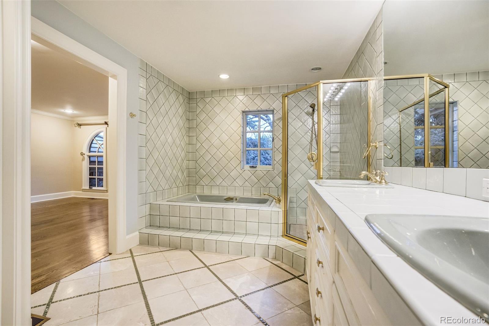 2250 Cherry Hills Farm Drive