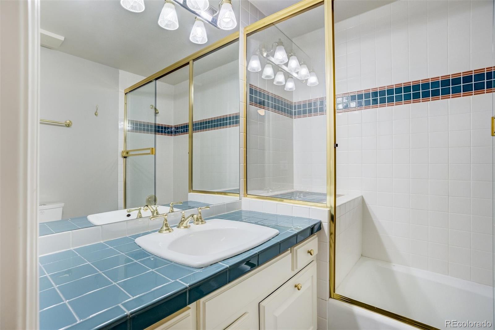 2250 Cherry Hills Farm Drive