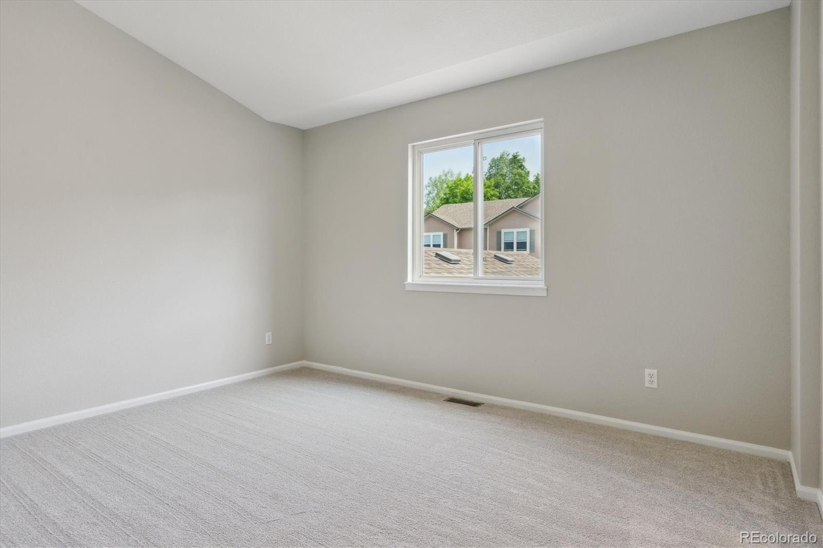 3228 Hearthridge Circle