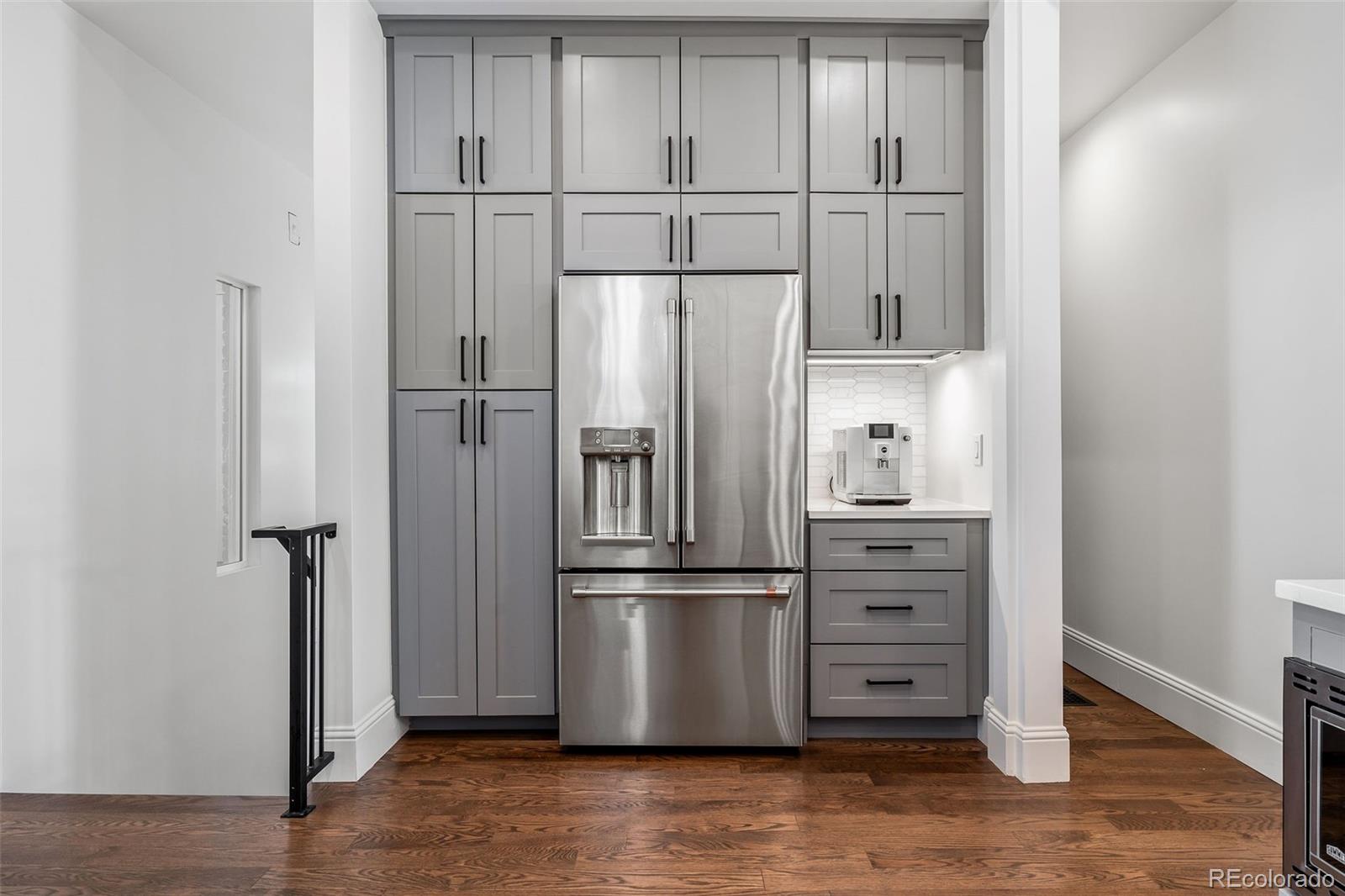 571 S Sherman Street