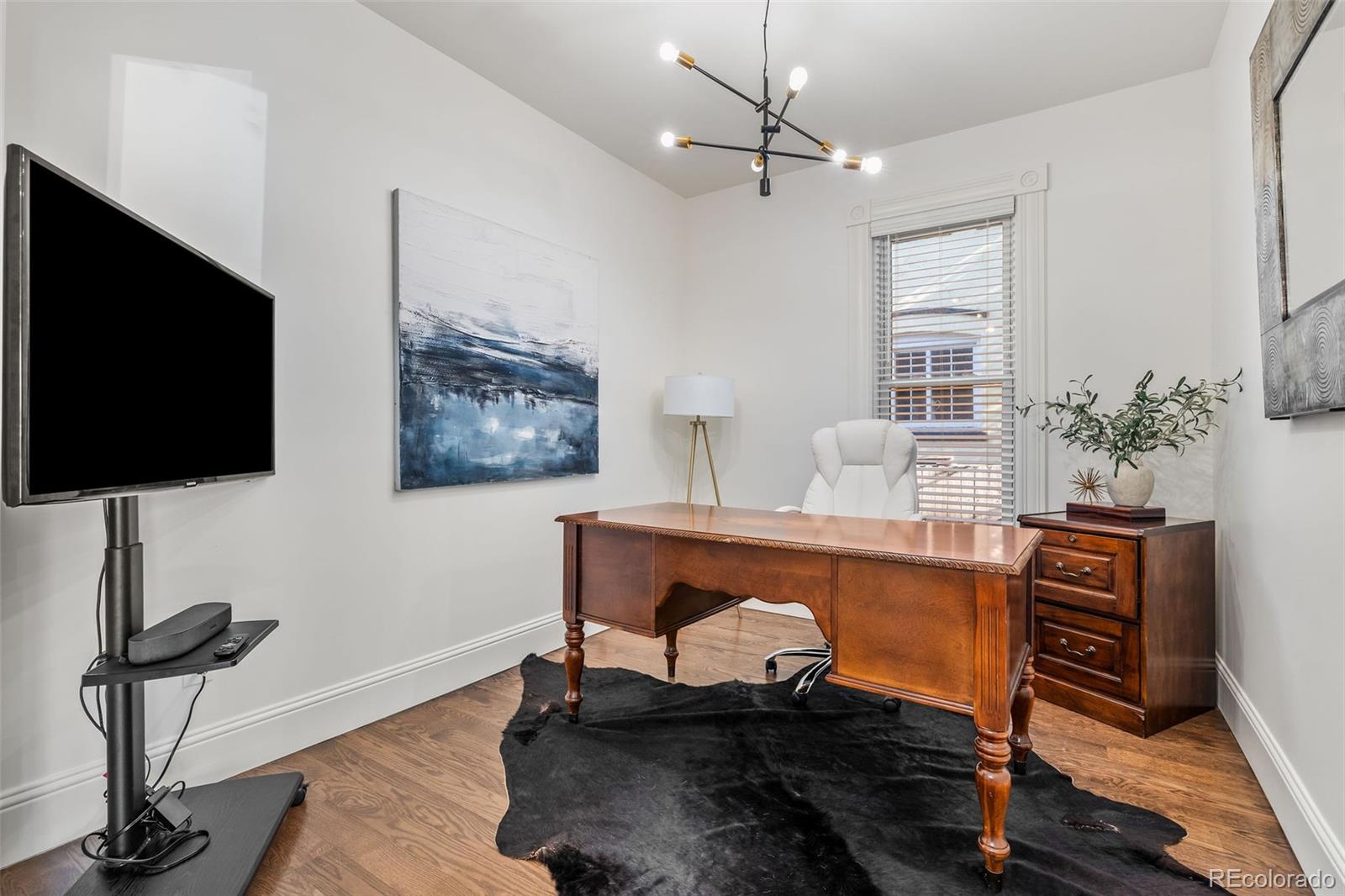 571 S Sherman Street