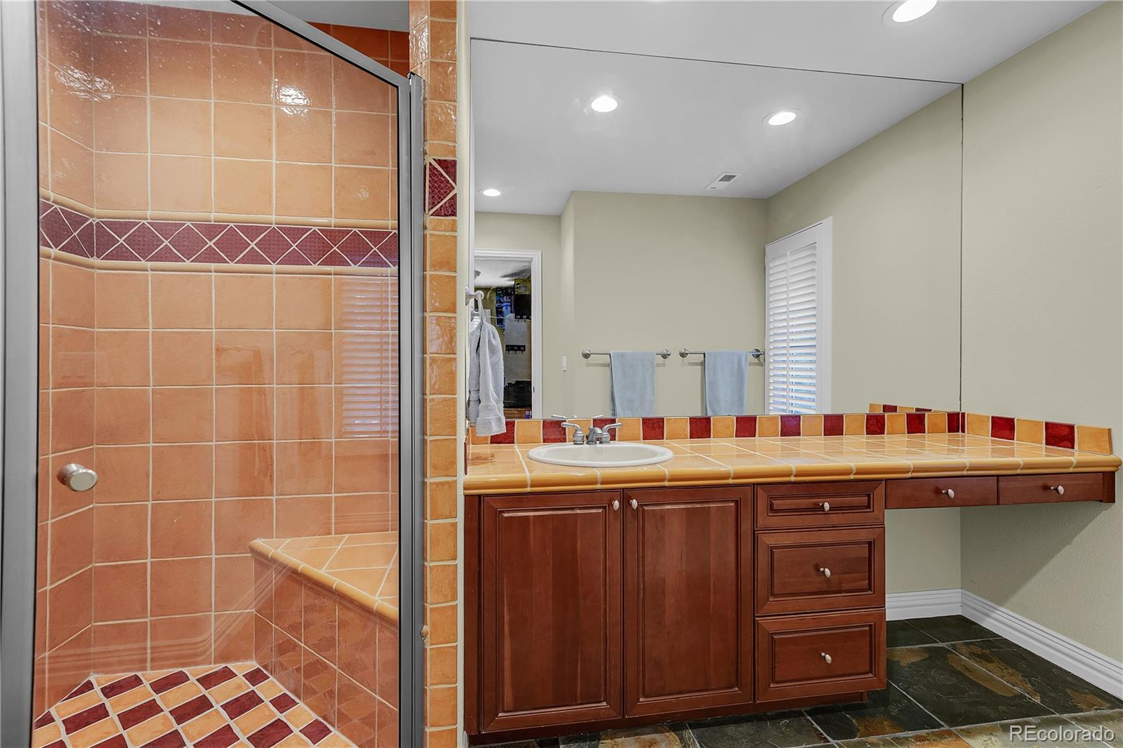 4358 W Hinsdale Avenue