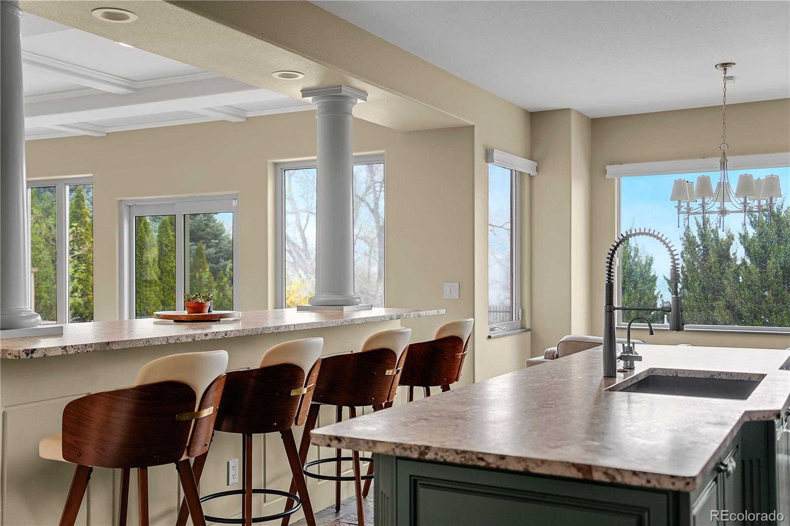 4358 W Hinsdale Avenue