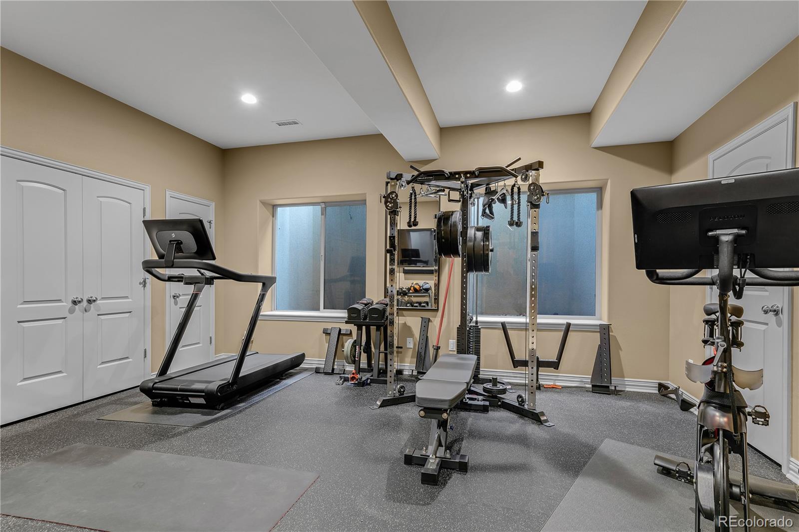 4358 W Hinsdale Avenue