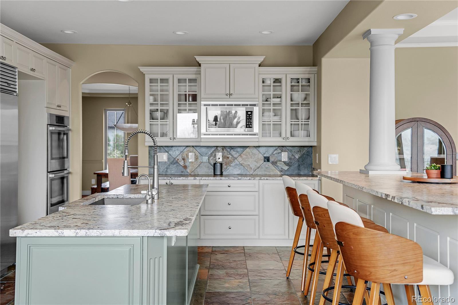 4358 W Hinsdale Avenue