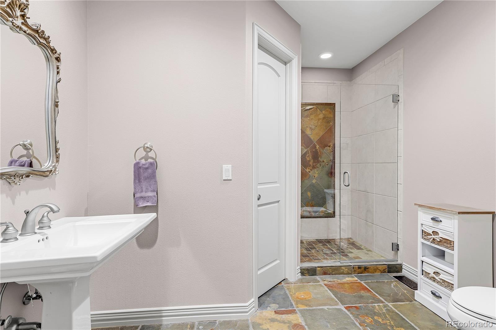 4358 W Hinsdale Avenue