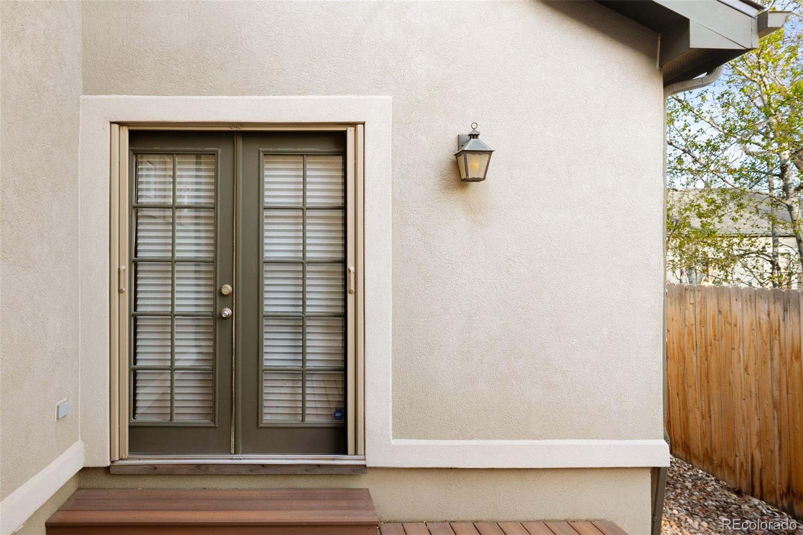 2434 S Williams Street