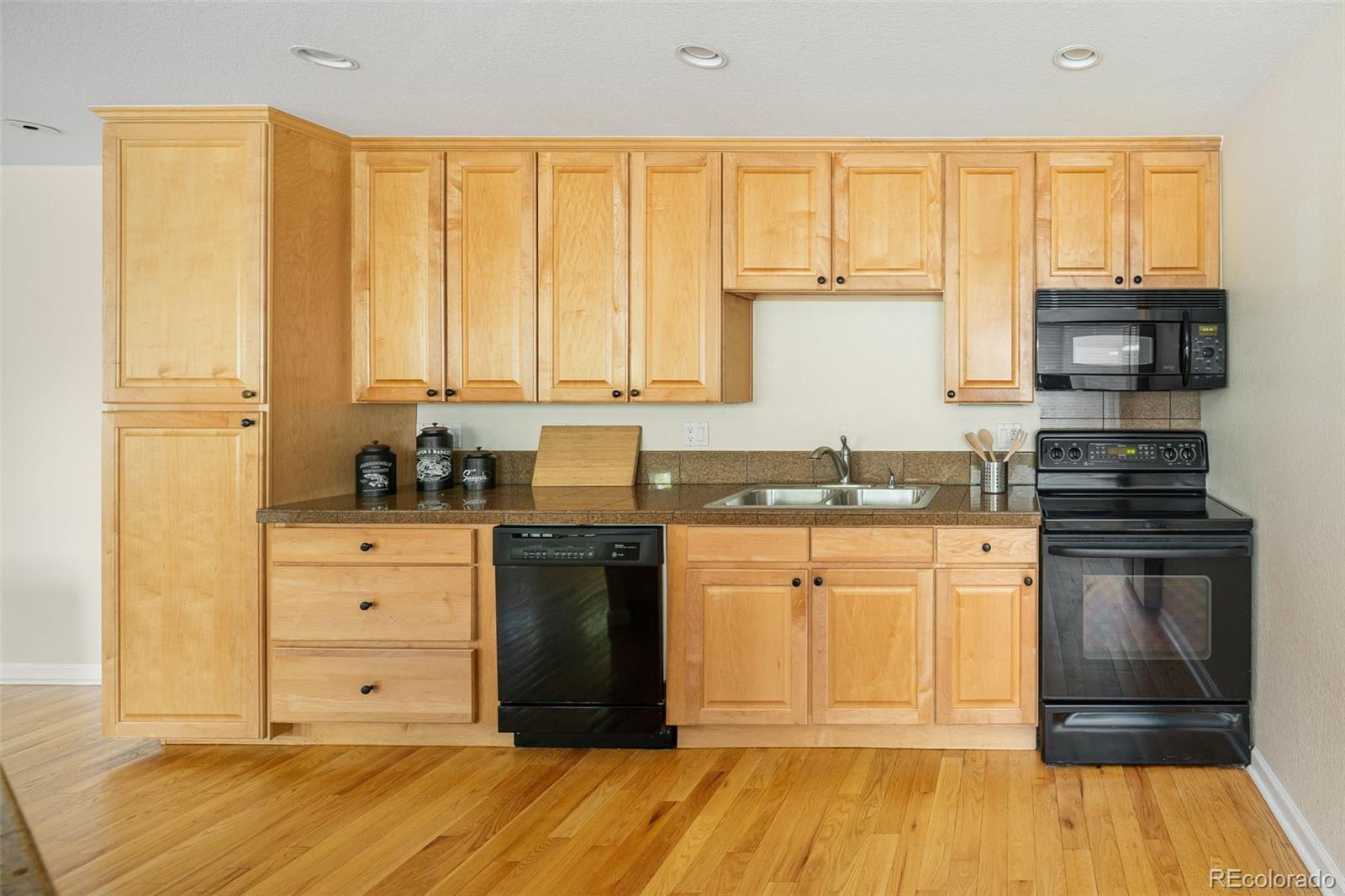 2434 S Williams Street