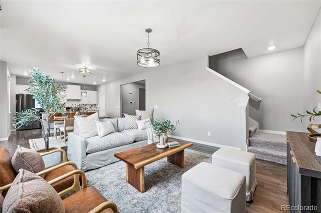 2311 Rosette Lane