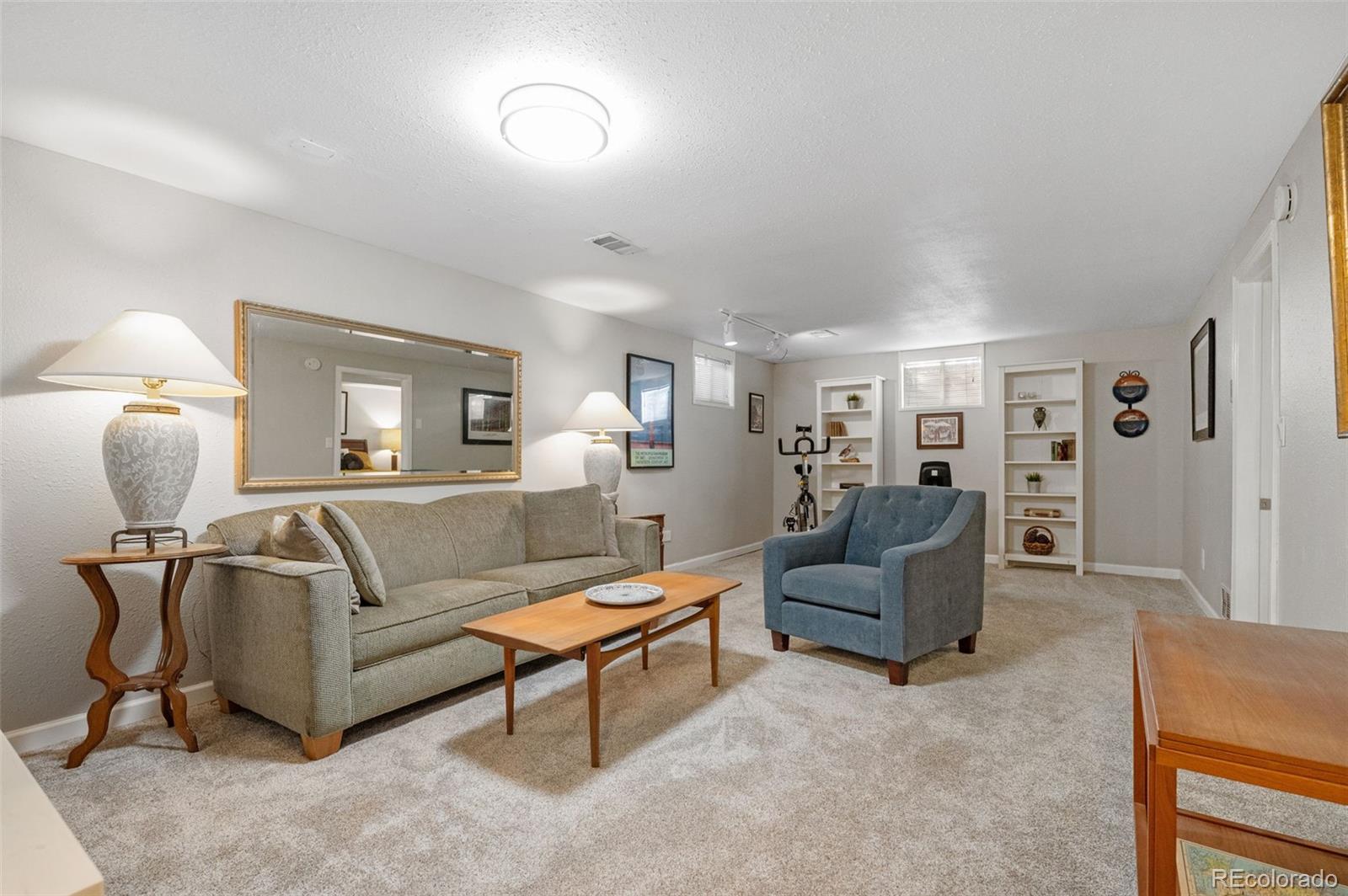 5628 S Kenton Way