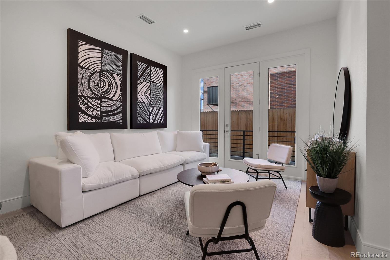 1815 N Williams Street