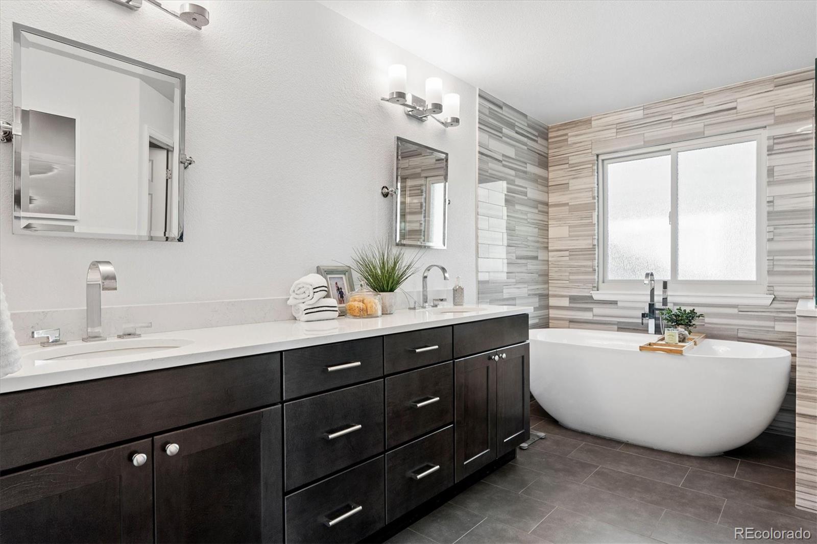 10824 Hickory Ridge Lane