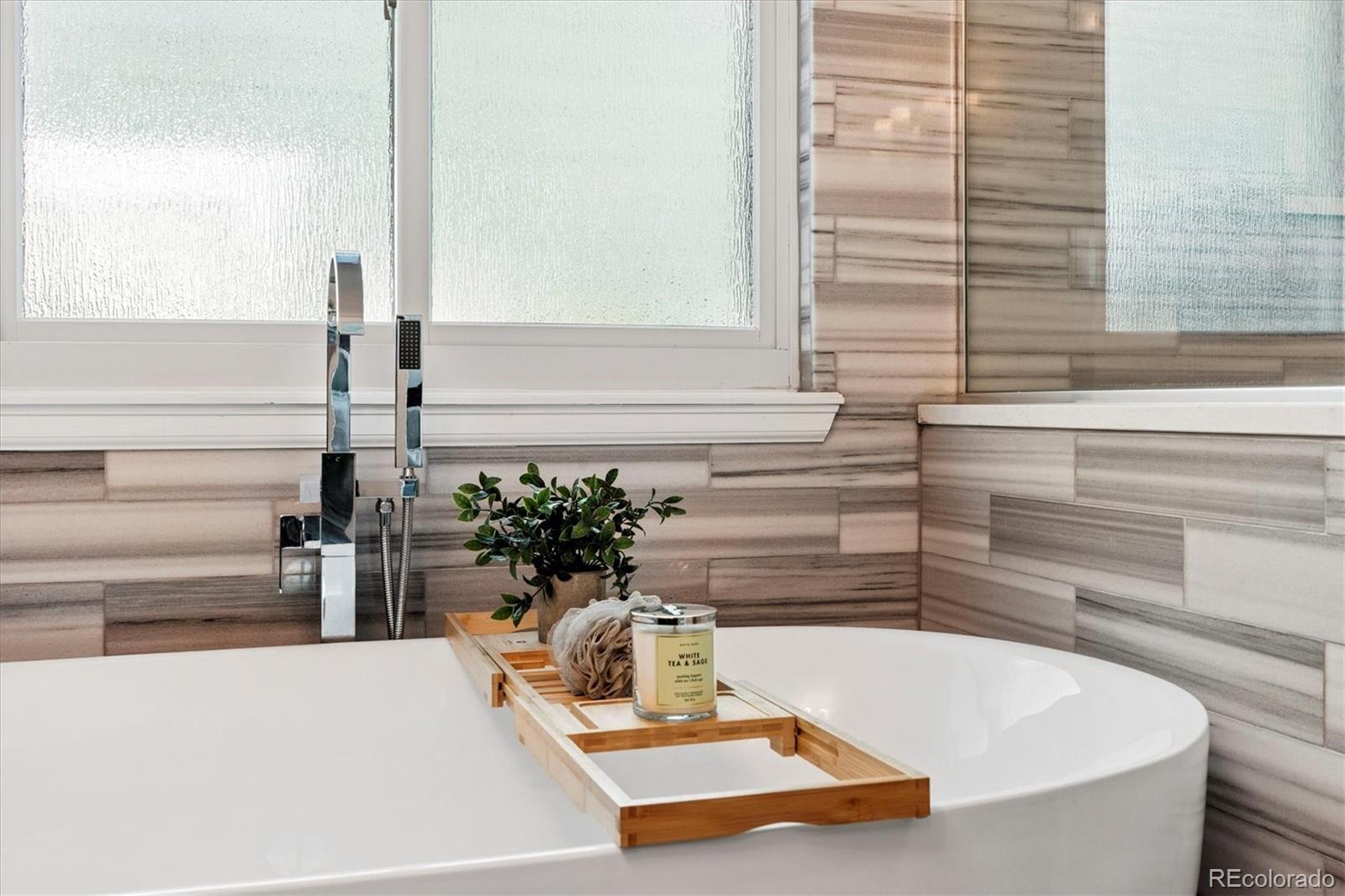 10824 Hickory Ridge Lane