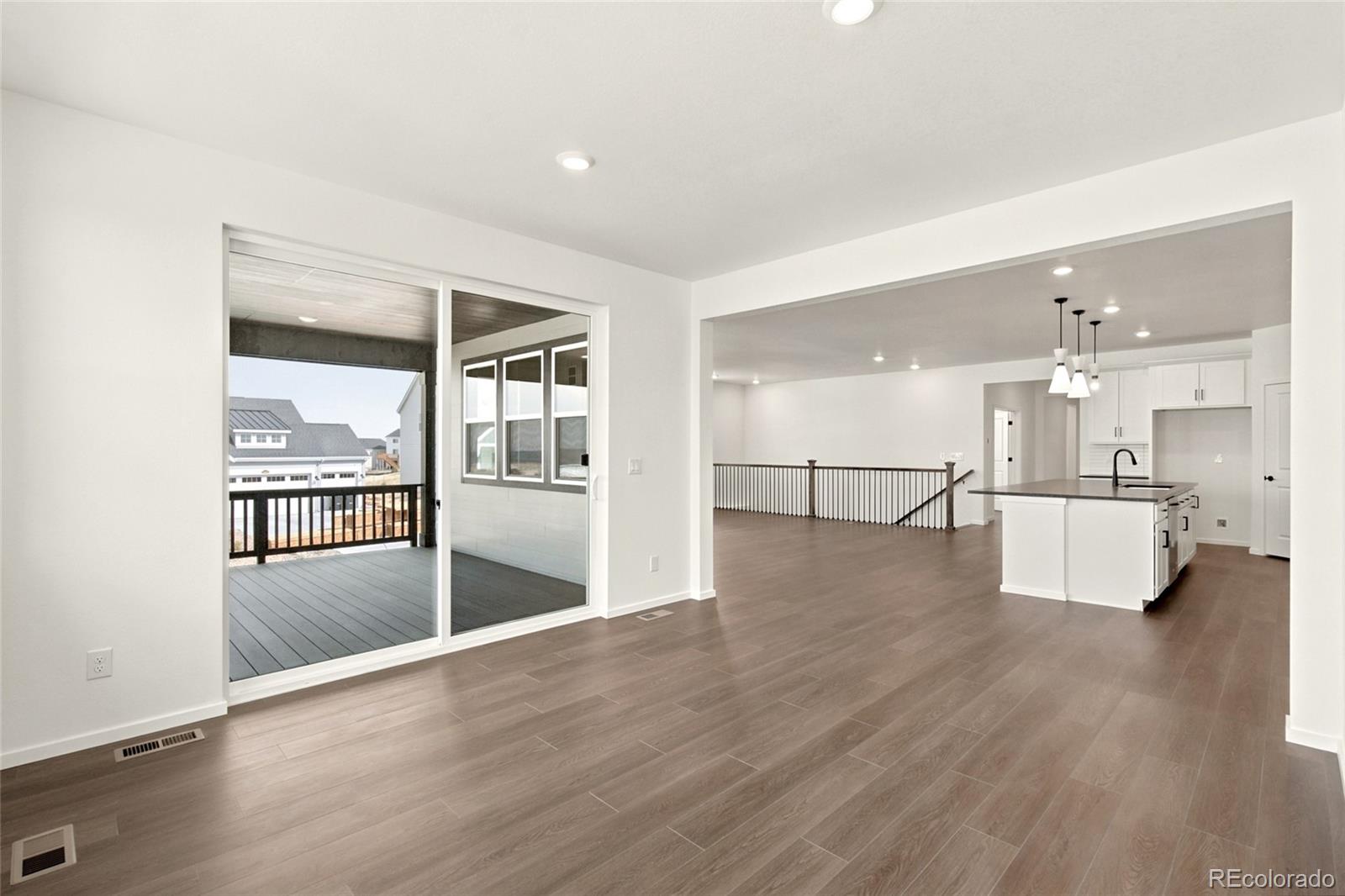 713 Pershing Point