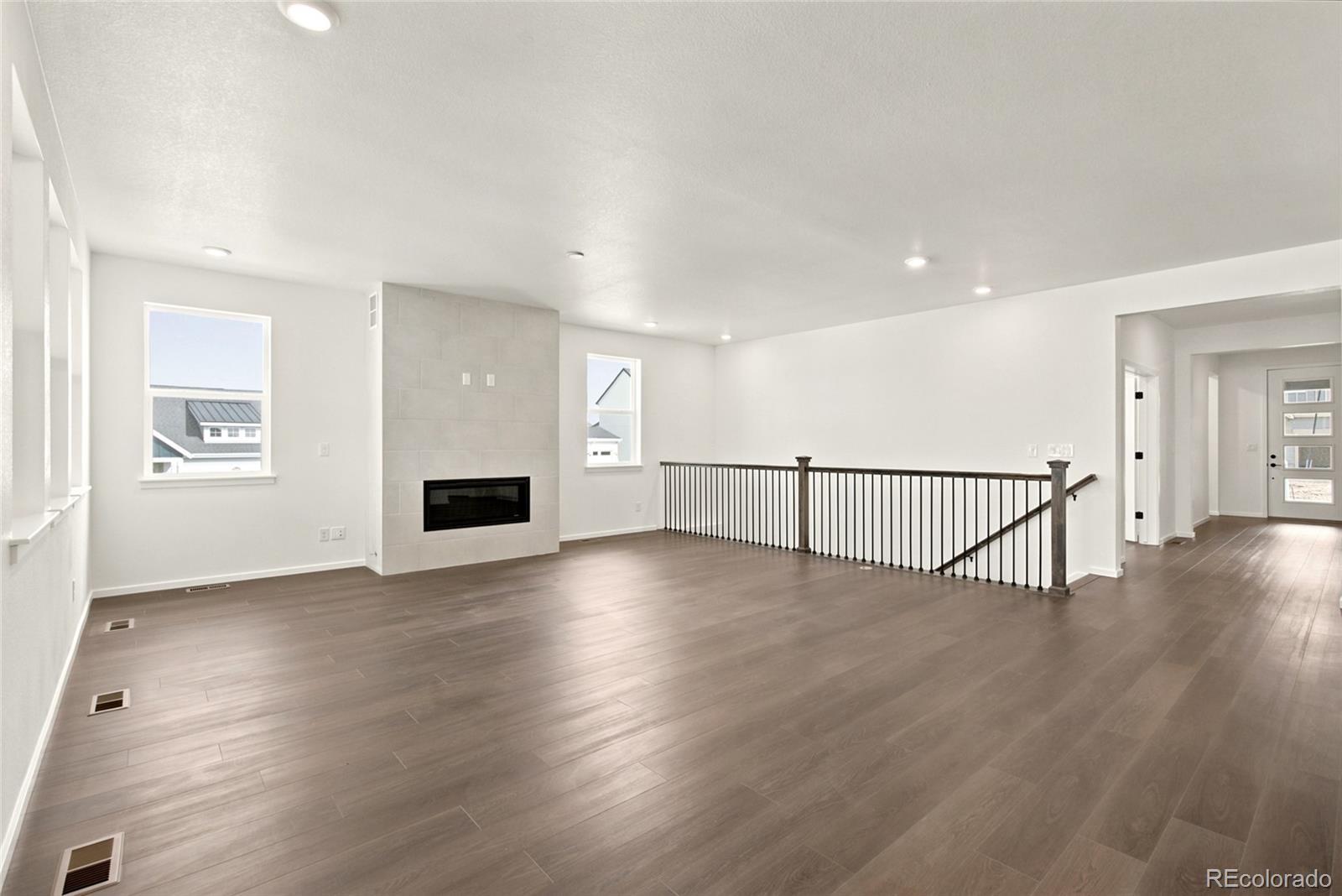 713 Pershing Point