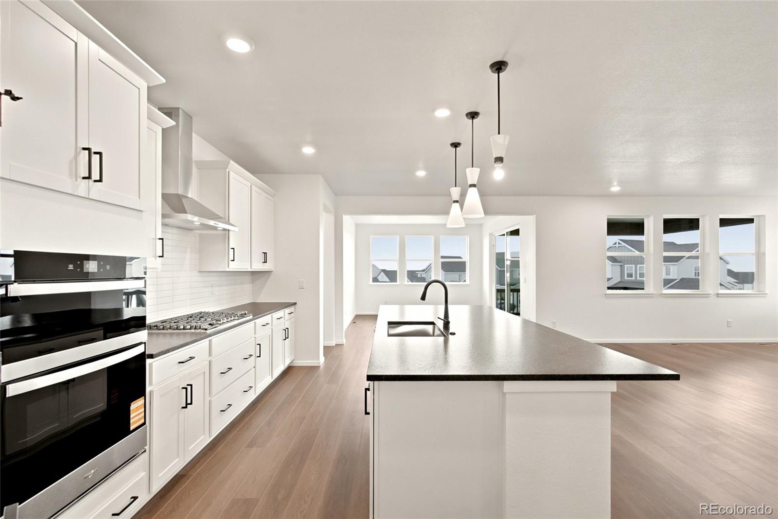713 Pershing Point