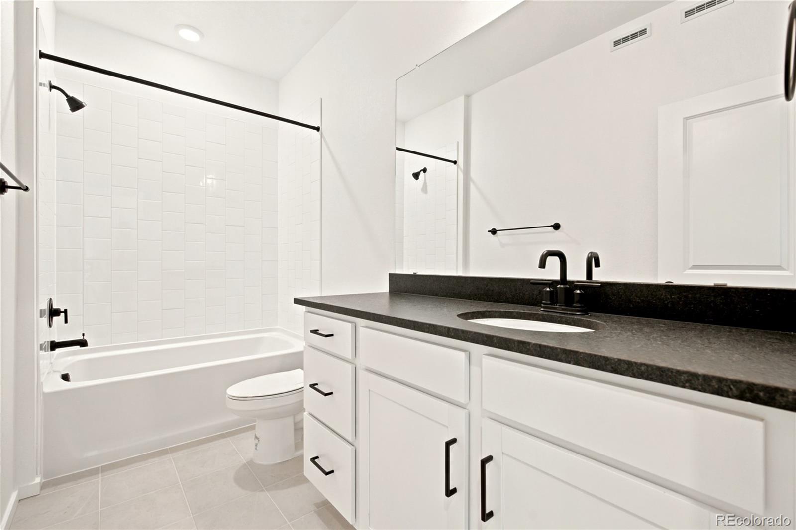 713 Pershing Point