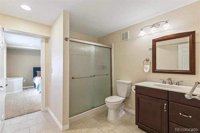 5646 S Waco Court