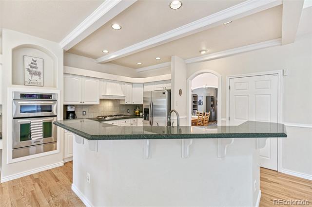 5646 S Waco Court