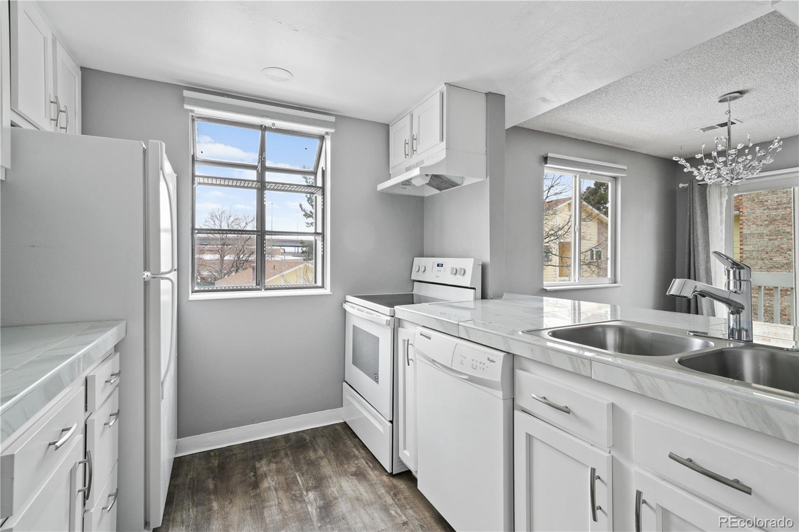 12502 E Cornell Avenue Unit: 303