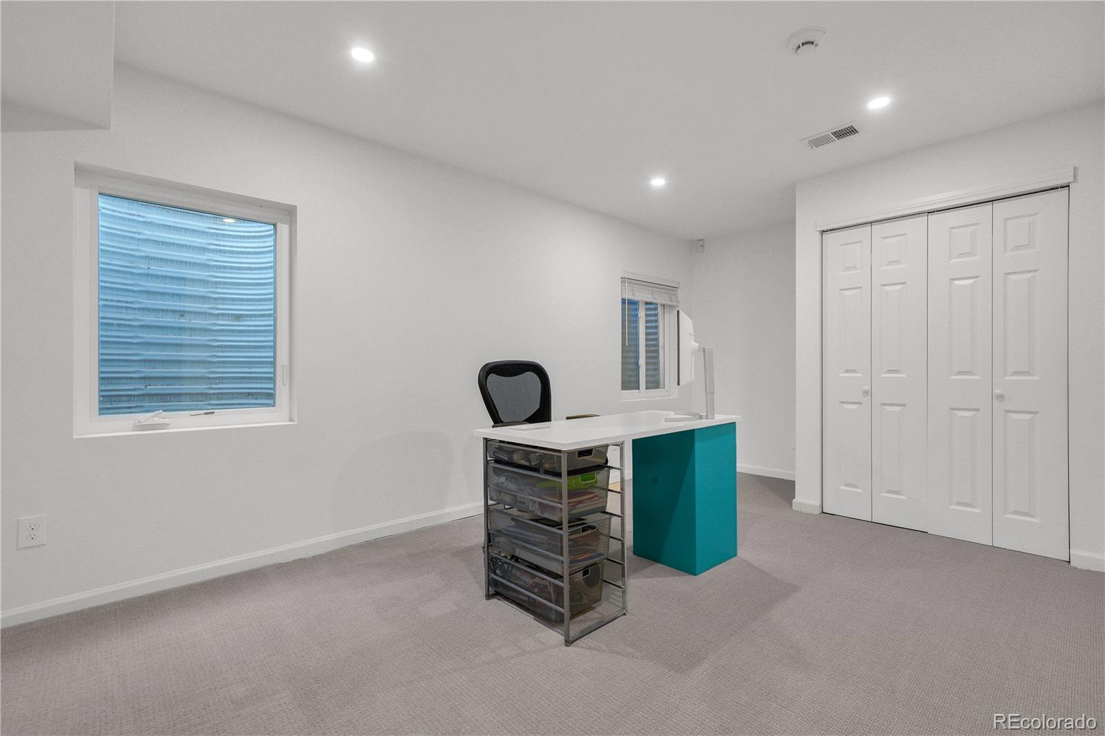 4600 S Columbine Court