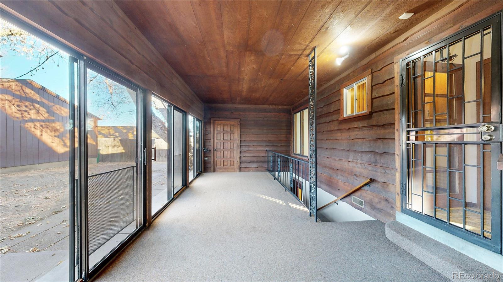 5529 S Greenwood Street