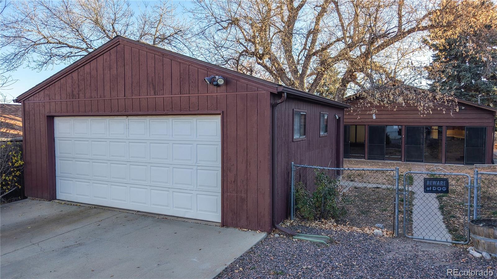 5529 S Greenwood Street