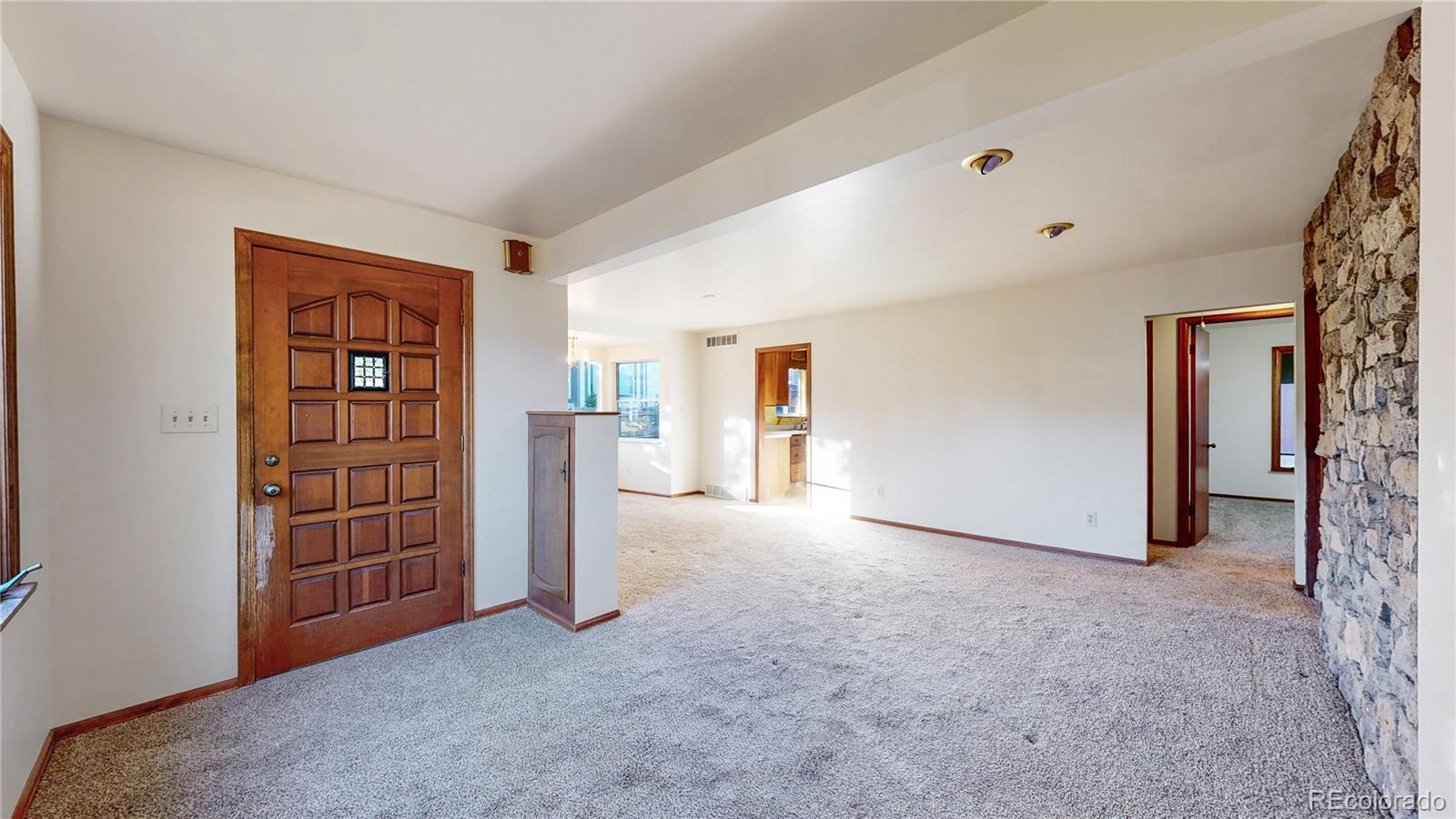 5529 S Greenwood Street